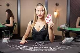 PG Soft Mahjong Ways game interface on 6d sdy platform